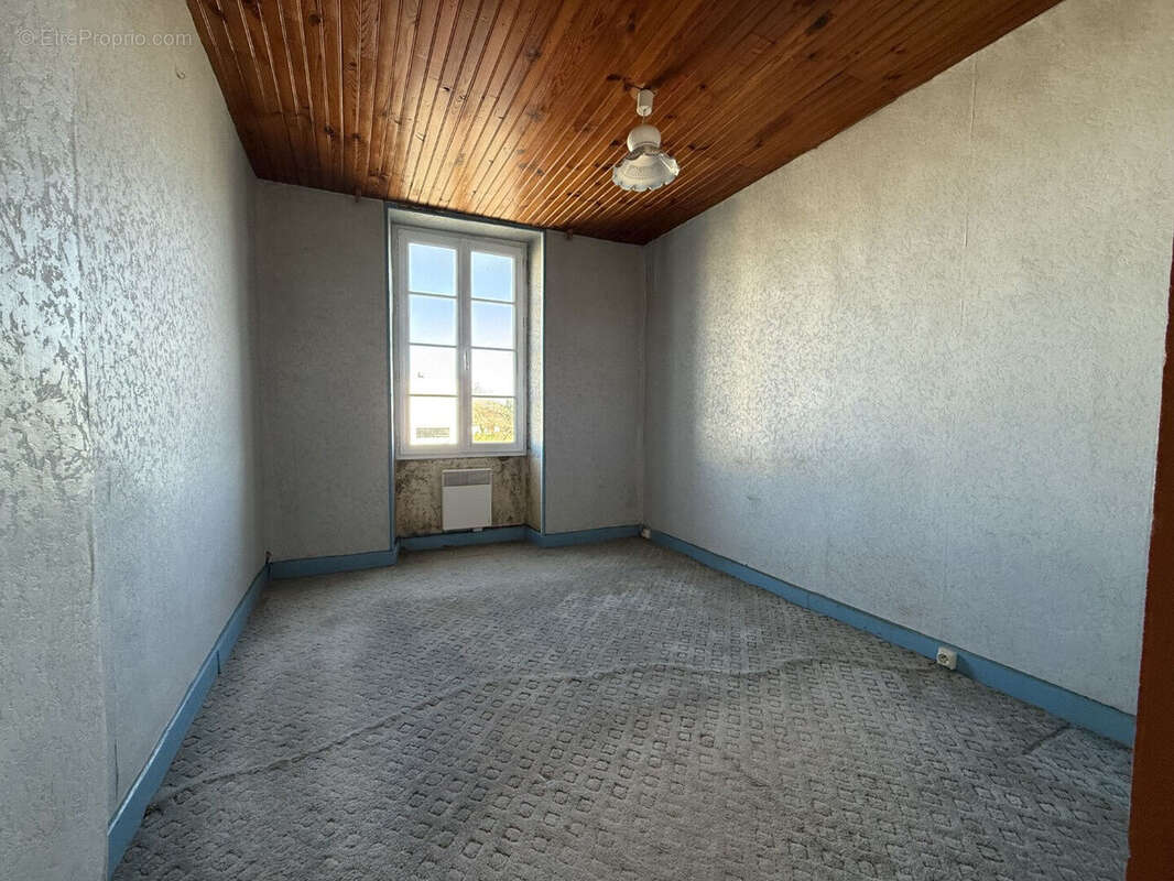 Photo 6 - Maison à OULMES