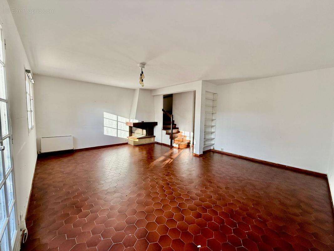 Maison à VILLENEUVE-LOUBET