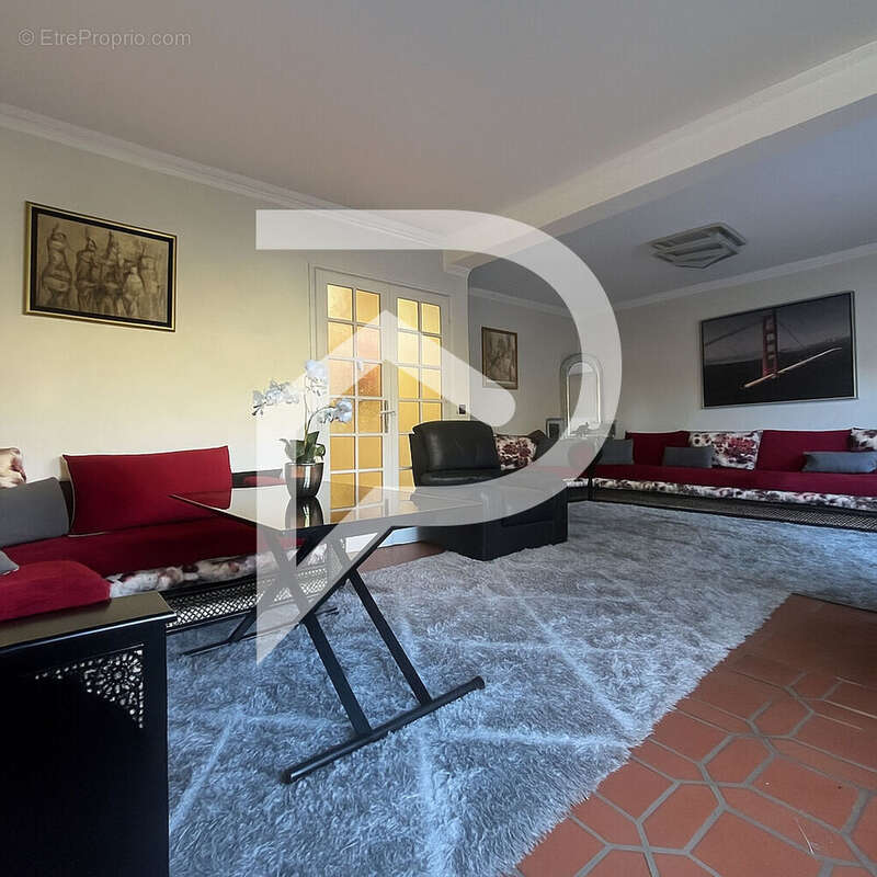 Maison à VIRY-CHATILLON