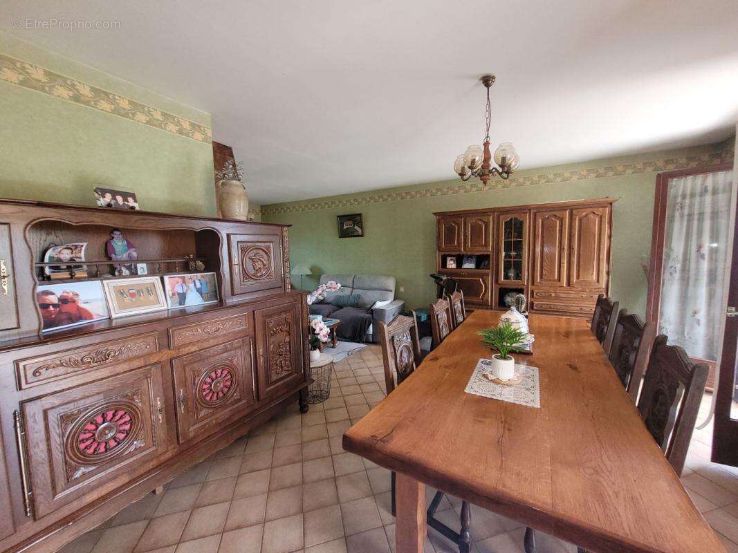 Maison à BOUSSAC-BOURG