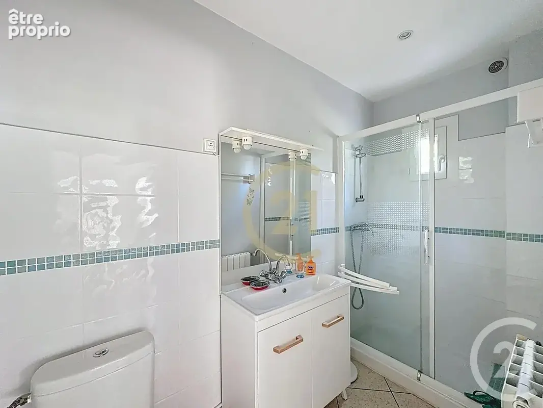 Maison 9 pièces 185 m² à vendre à Remoulins (30210) - photo 12