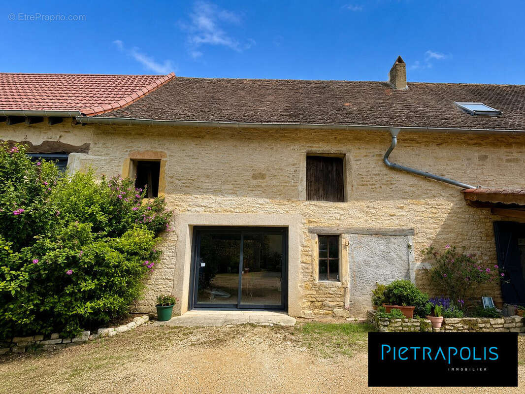Maison à LA SALLE