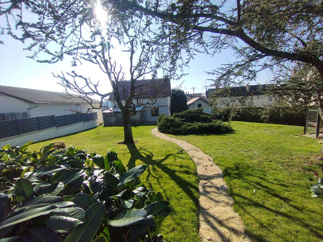 Maison à LONS-LE-SAUNIER