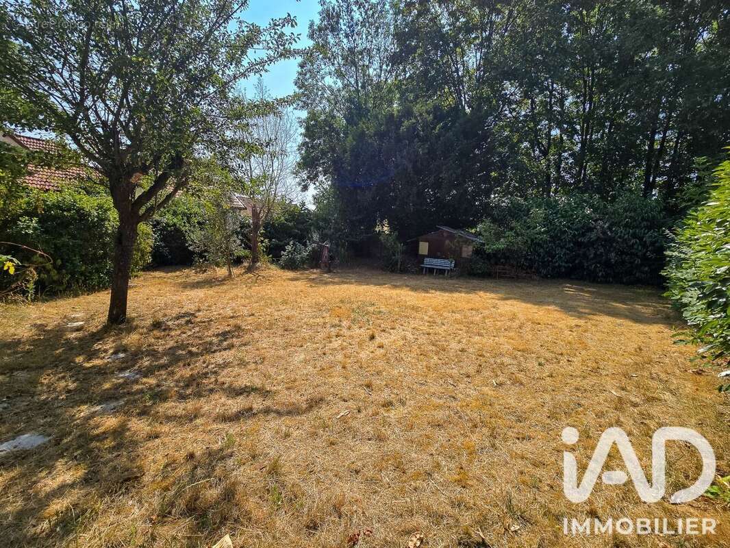 Maison 131 m² à Villecresnes  - photo 3