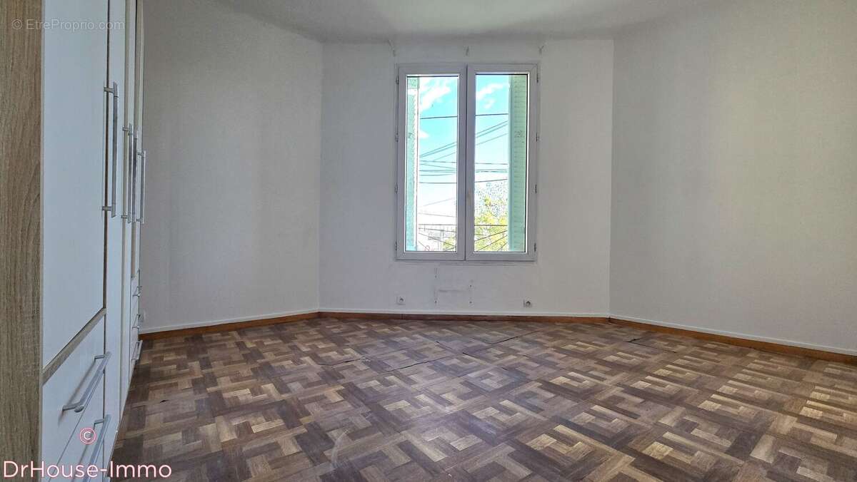 Appartement à LE BOURGET