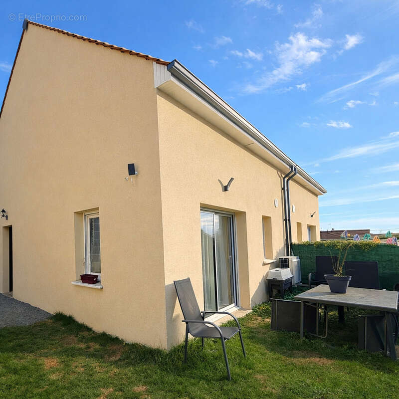 Maison à NEUILLY-EN-THELLE