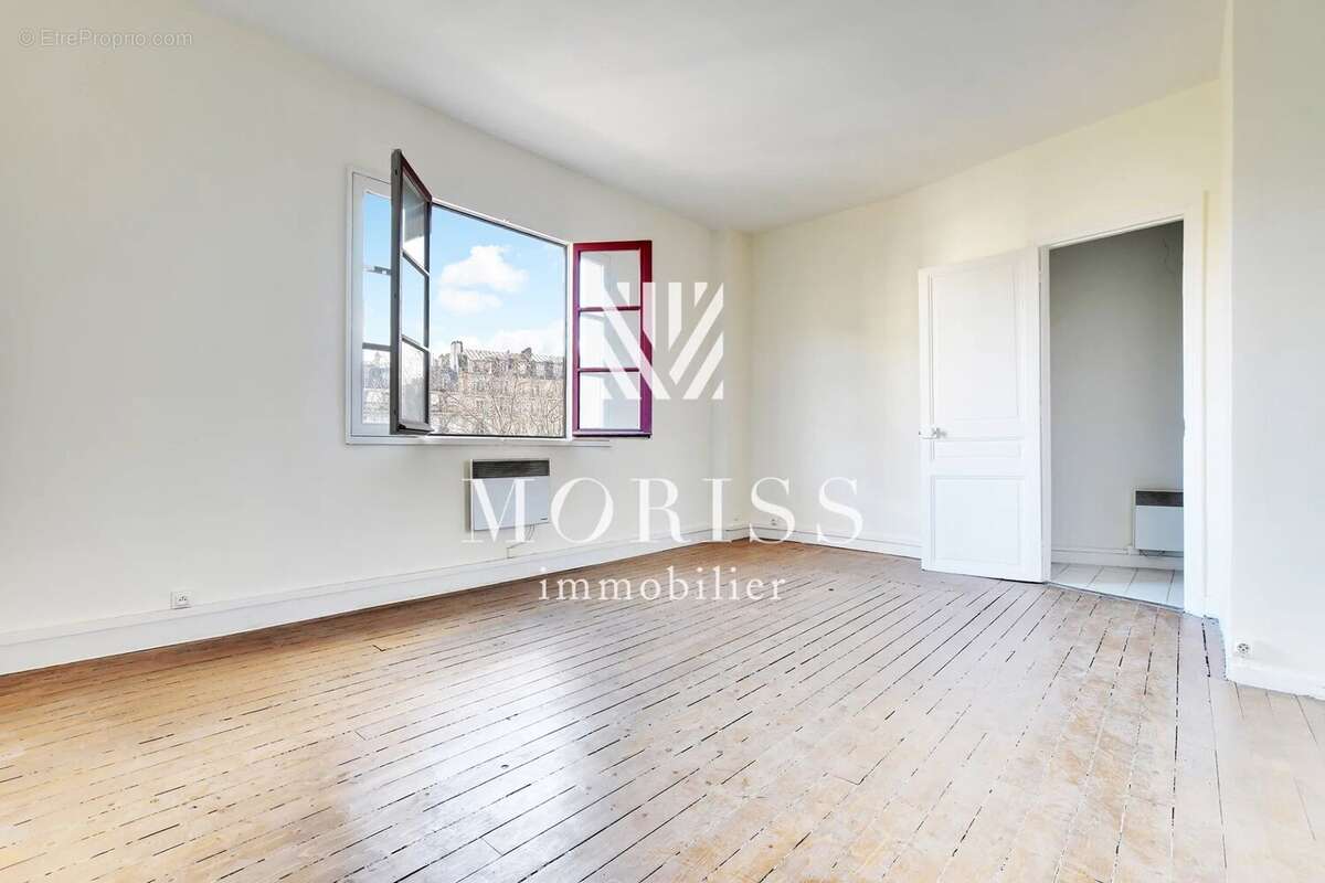 Appartement à PARIS-11E