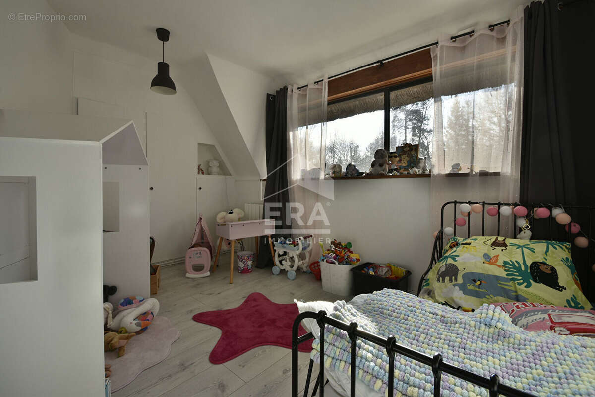 Maison à SAINT-REMY-L'HONORE