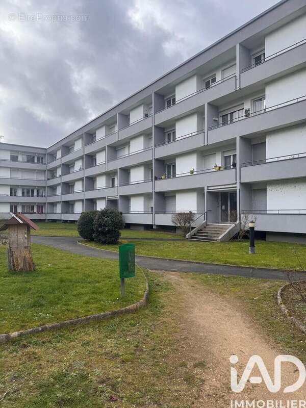 Photo 3 - Appartement à SAINT-FARGEAU-PONTHIERRY
