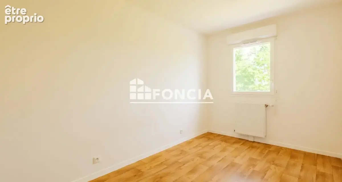 Chessy - Appartement fonctionnel de trois pièces 60m2, avec une terrasse de 17m2 et deux stationnement couvert - photo 8
