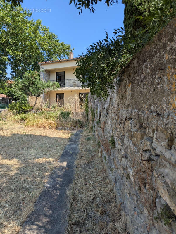 MAISON 4 chambres jardin garage et atelier - photo 3