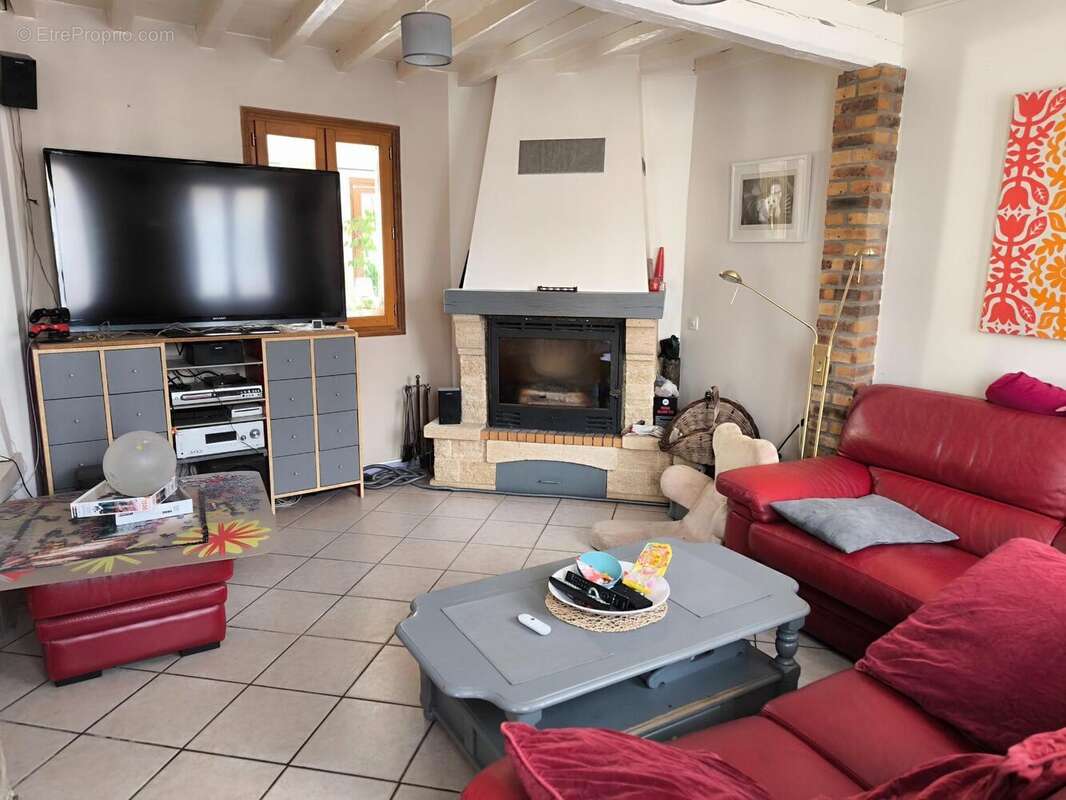 Photo 3 - Maison à CREVECOEUR-LE-GRAND