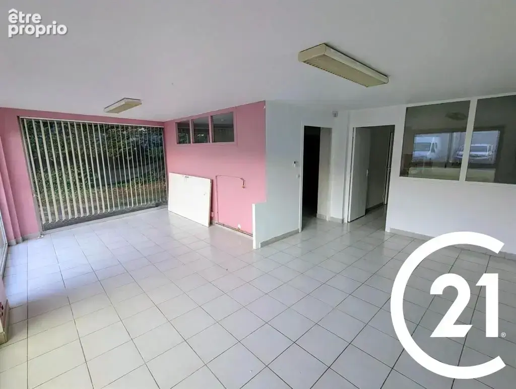 Commerce 56 m² à vendre à Romans-Sur-Isere (26100) - photo 4