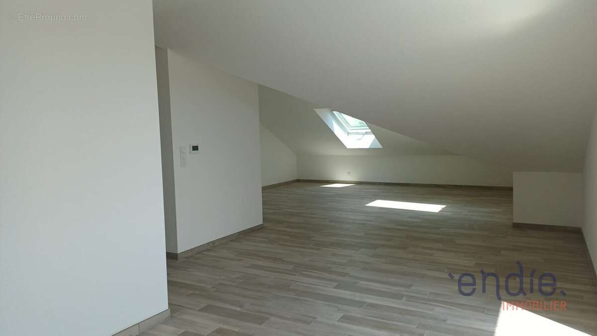 ROSENAU  Magnifique F2 de standing au dernier étage avec terrasse de 18,86 m² - photo 15