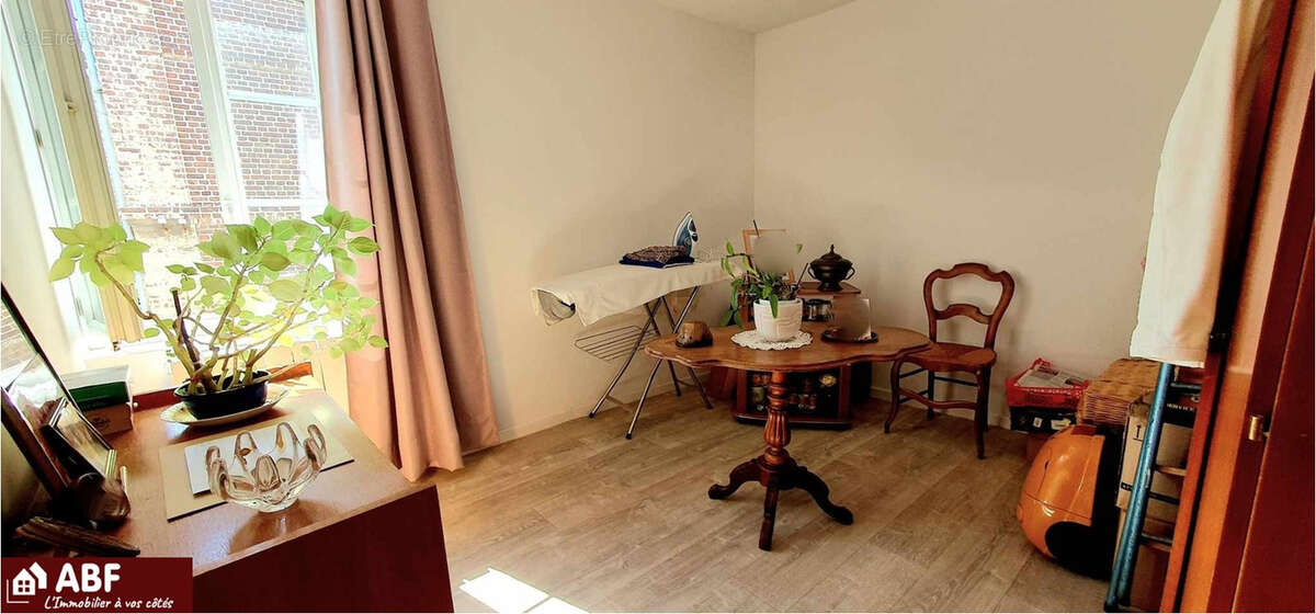 Appartement à OUVILLE-LA-RIVIERE