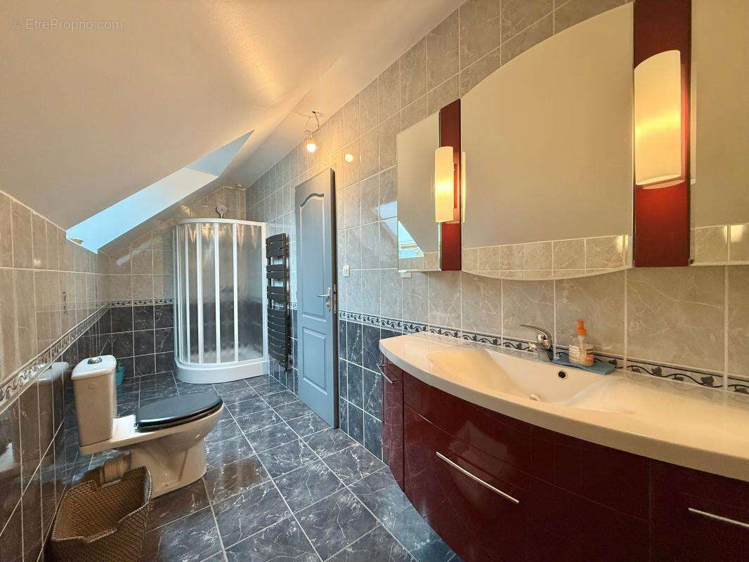 Maison à LONGECOURT-EN-PLAINE