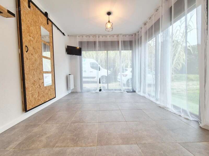 Maison à SAINT-ROMAIN-DE-BENET