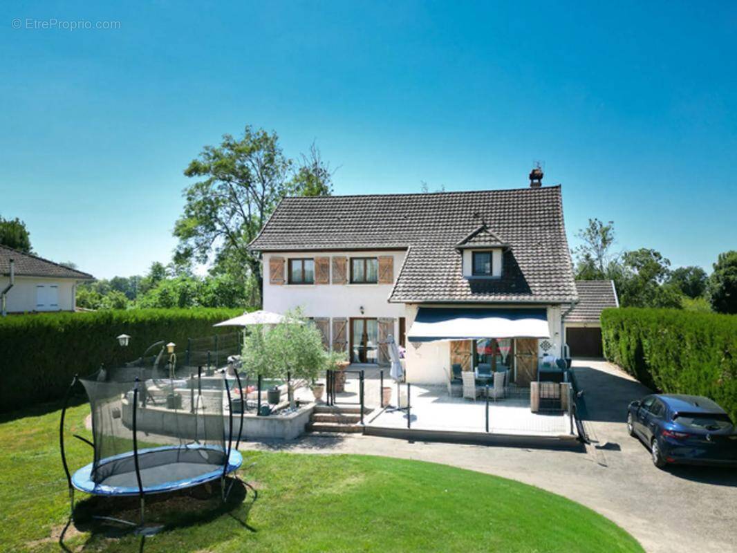 Maison à LE BOUCHAGE