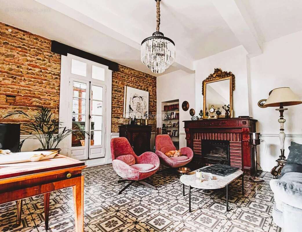 Maison à LISLE-SUR-TARN