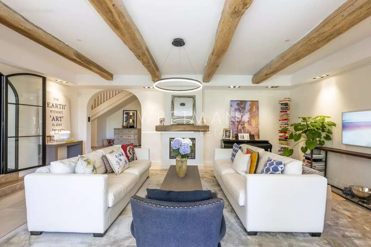 Maison à VALBONNE