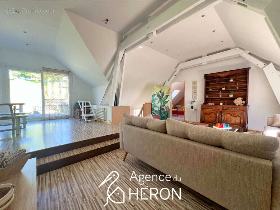 Maison à DAMMARIE-SUR-LOING