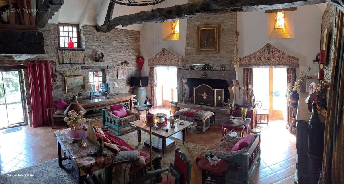 Maison à BAGUER-PICAN