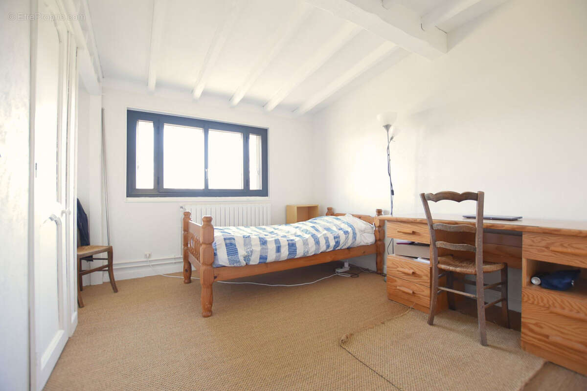 Maison à LES ESSARTS-LE-ROI