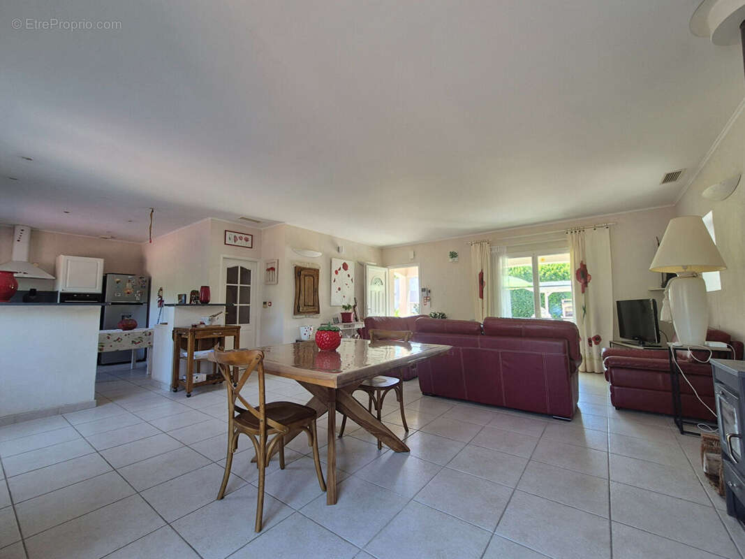 Maison 104m² à saint-georges-du-bois - photo 7