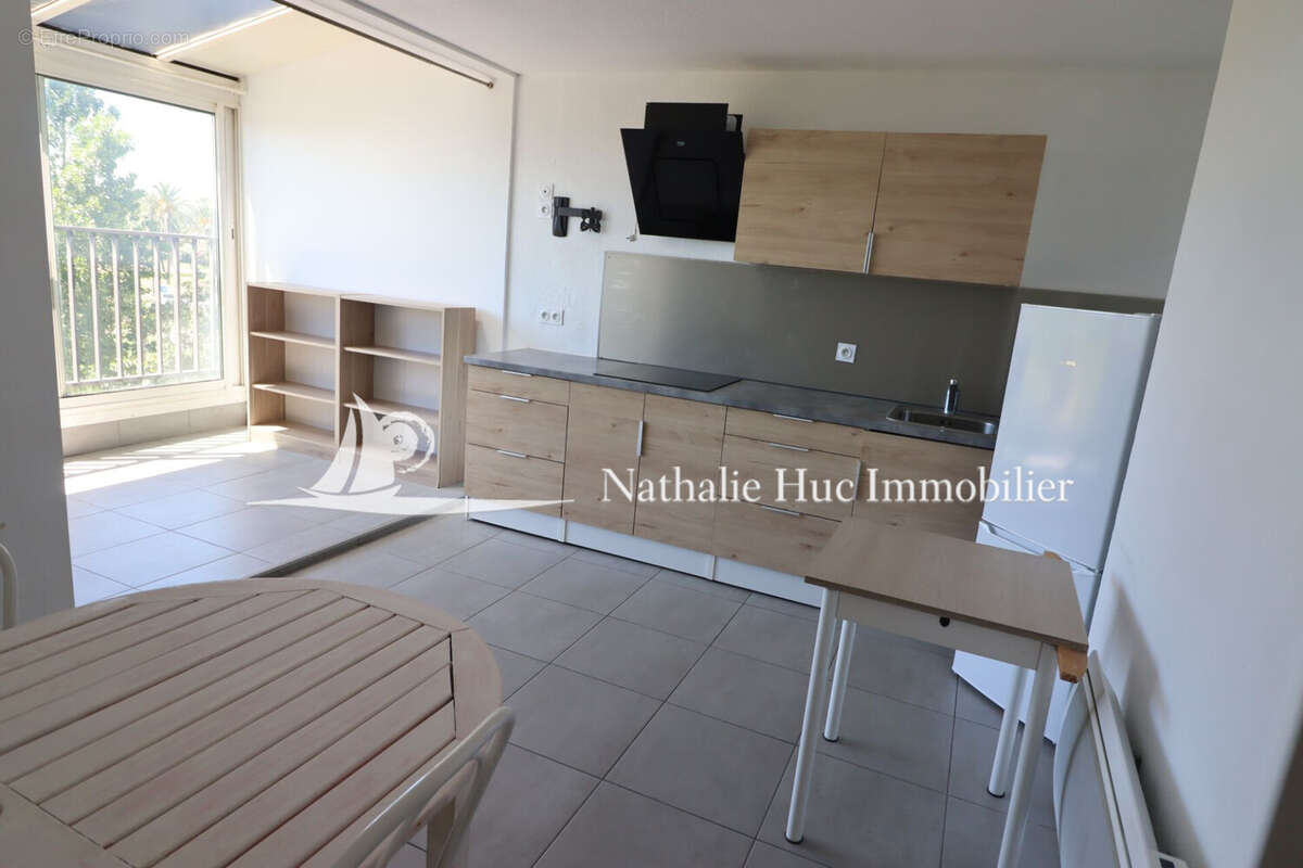 Appartement 20 m² à Saint-Nazaire  - photo 4