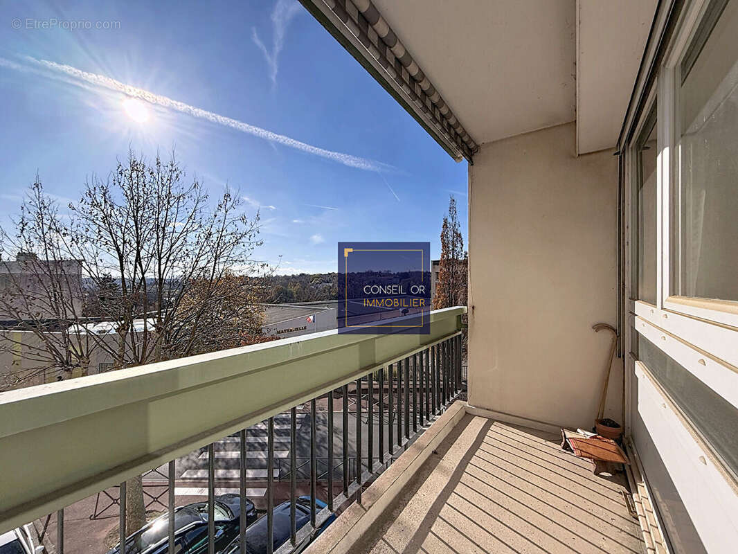 Appartement à OULLINS