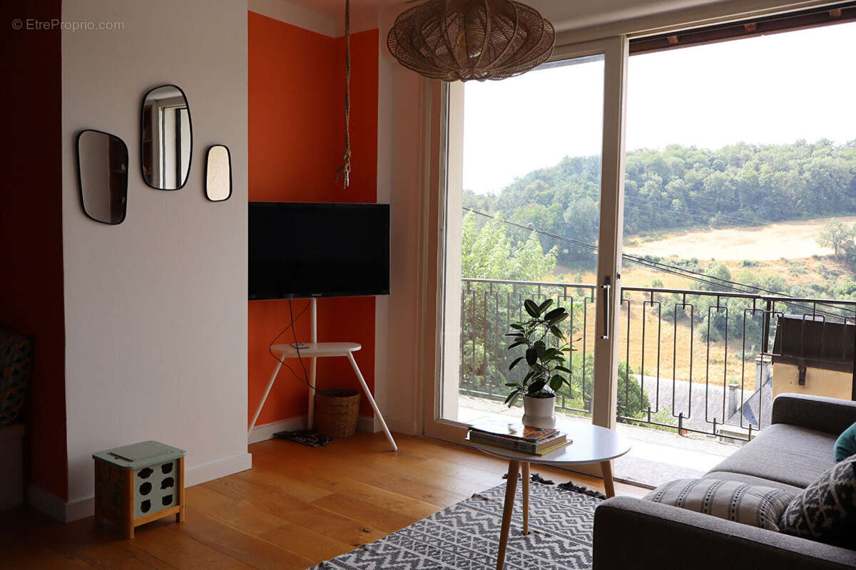 Charmante maison rénovée à Rodez - Calme, vue dégagée et grands volumes - photo 12