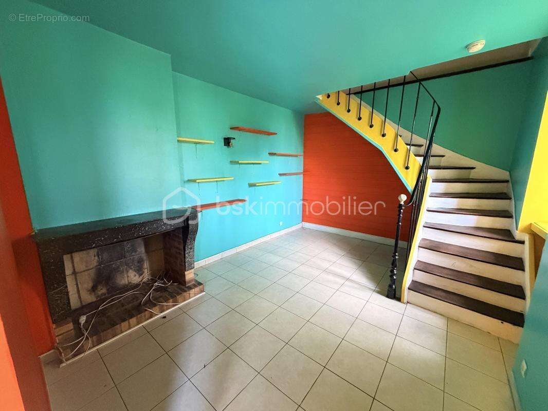 Appartement à LEUDEVILLE