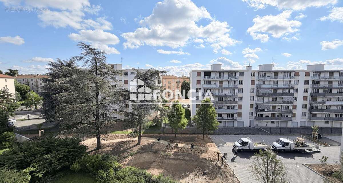 Appartement à VILLEURBANNE