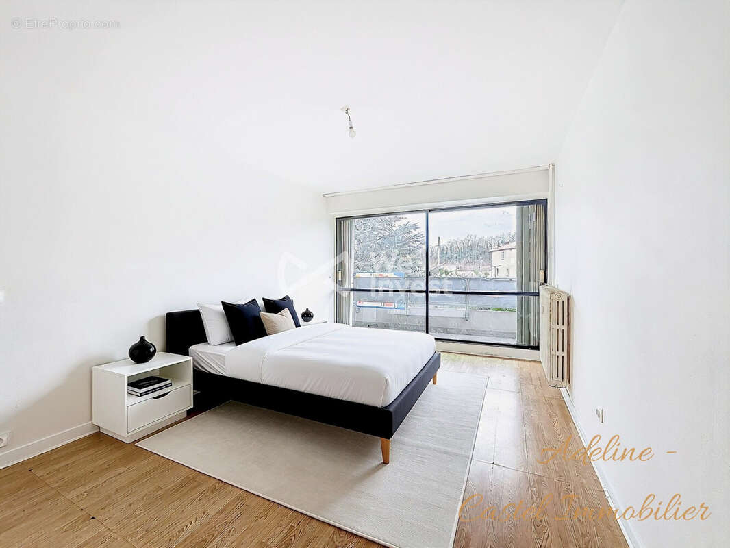 Appartement à LE PEAGE-DE-ROUSSILLON