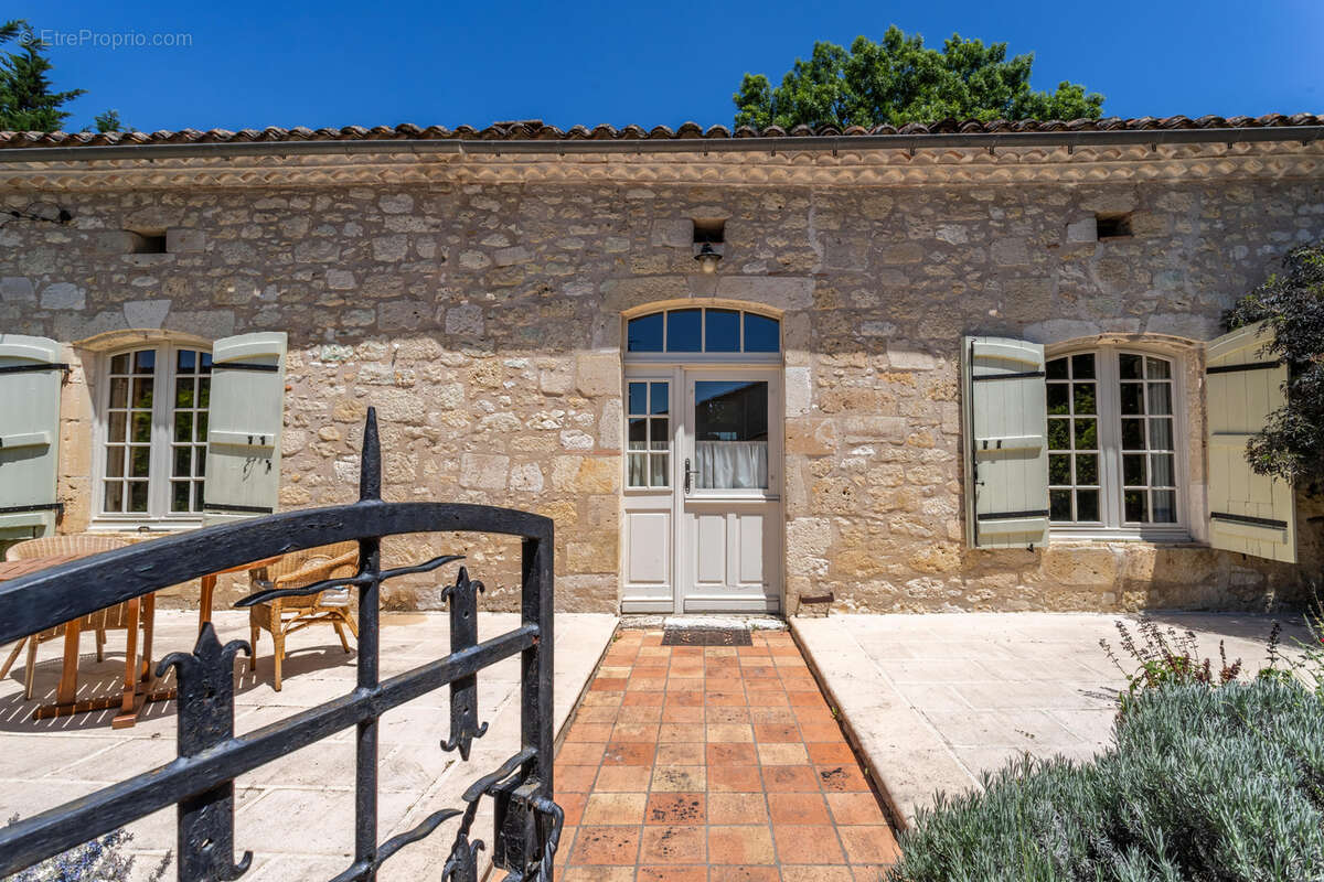 Maison à BOURG-DE-VISA