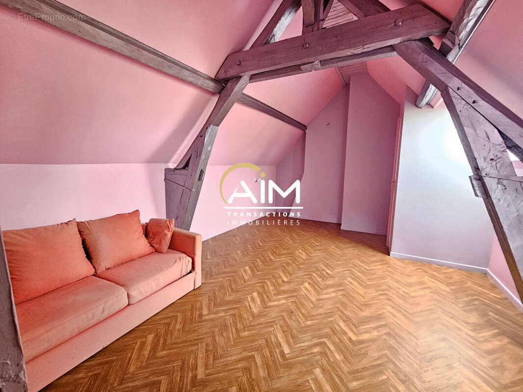 Maison à MONTLOUIS-SUR-LOIRE