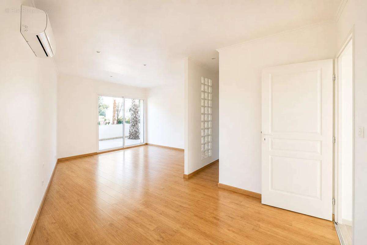 Villa 4 Pièces 125 m² à La Grande-Motte - photo 6