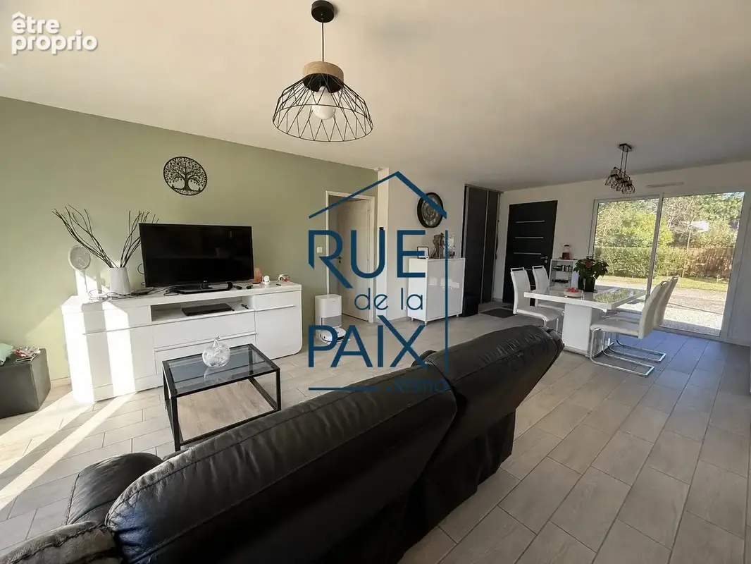 Maison 4 pièces 102 m² à vendre à Leigne-Sur-Usseau (86230) - photo 2