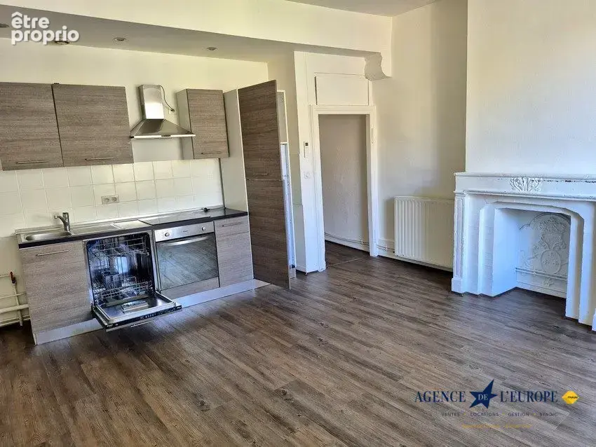 Appartement 250 m² à vendre à Cusset (03300) - photo 2