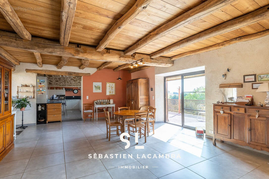 Propriété de caractère avec vue dominante sur la vallée du Tarn - photo 15