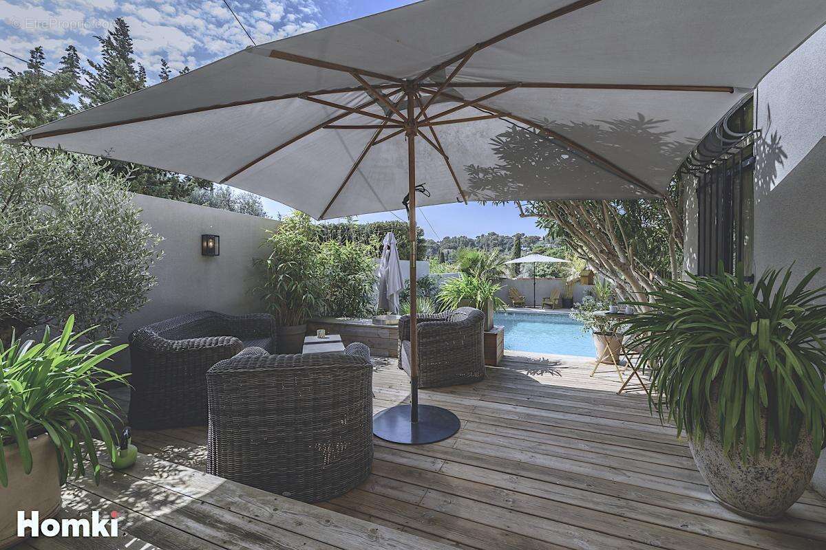 Maison à VILLENEUVE-LES-AVIGNON