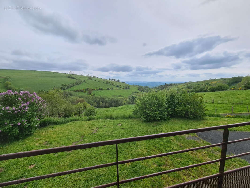 Maison à SAINT-GENIEZ-D'OLT