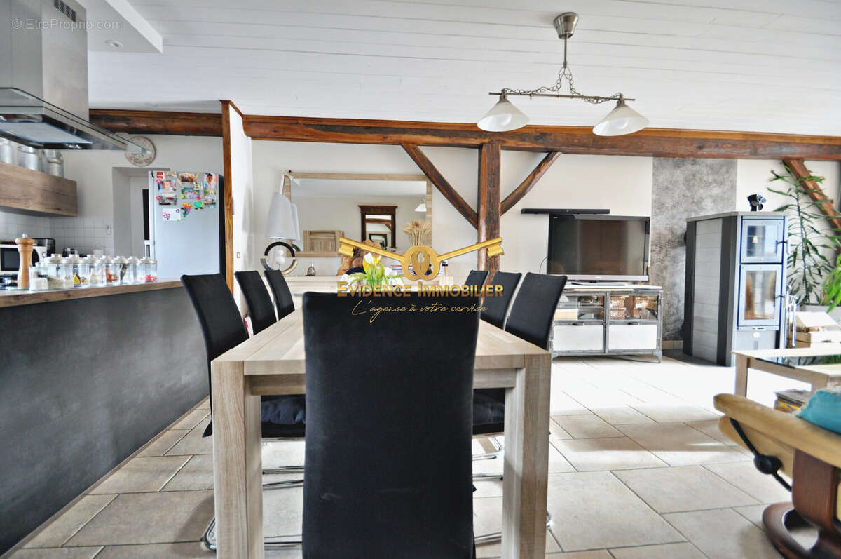 Maison à NOTRE-DAME-DES-MILLIERES