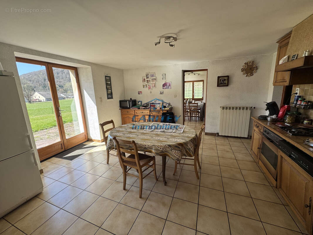 Maison à SAINT-BRESSON