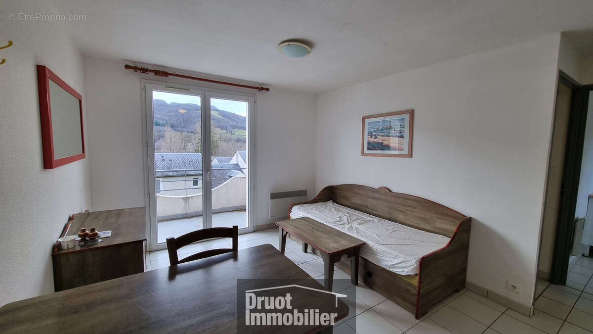 Appartement à SAINT-GENIEZ-D'OLT