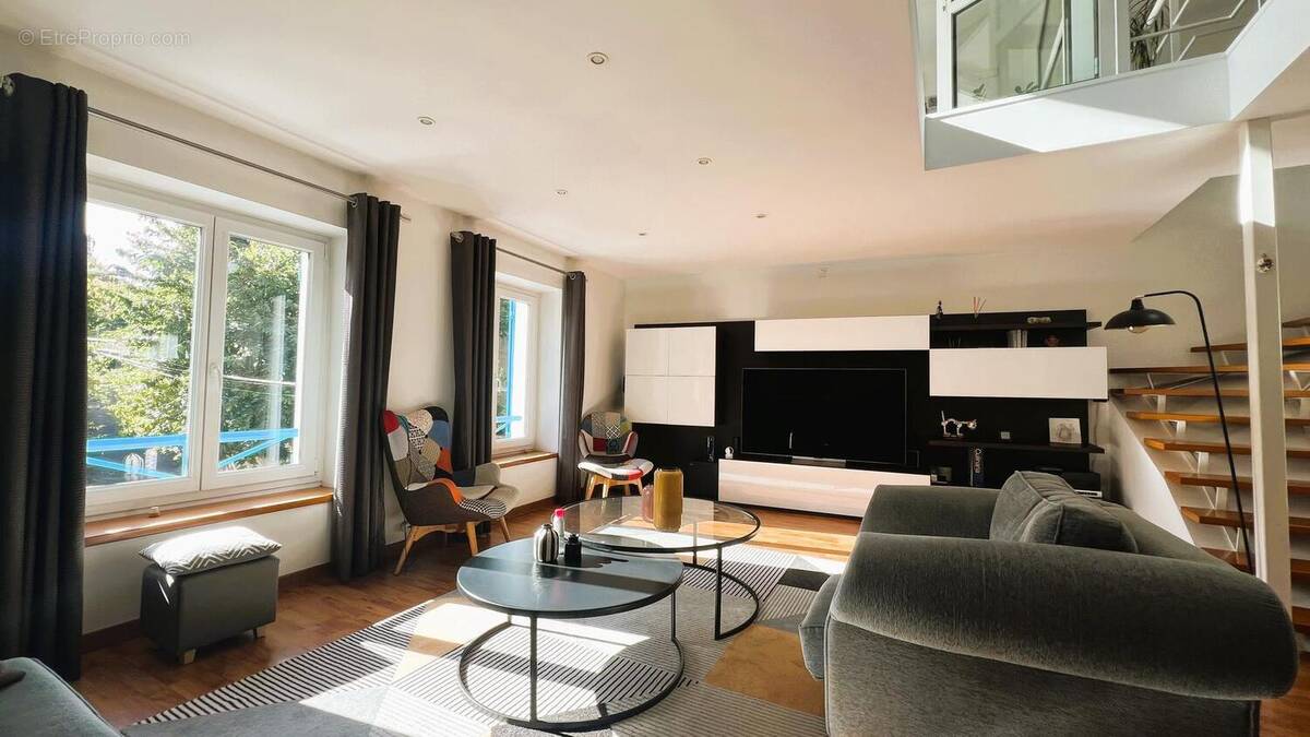 Photo 1 - Appartement à TASSIN-LA-DEMI-LUNE