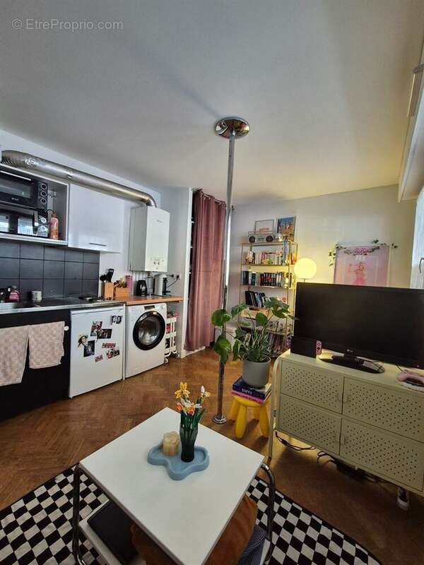 Appartement à LEVALLOIS-PERRET