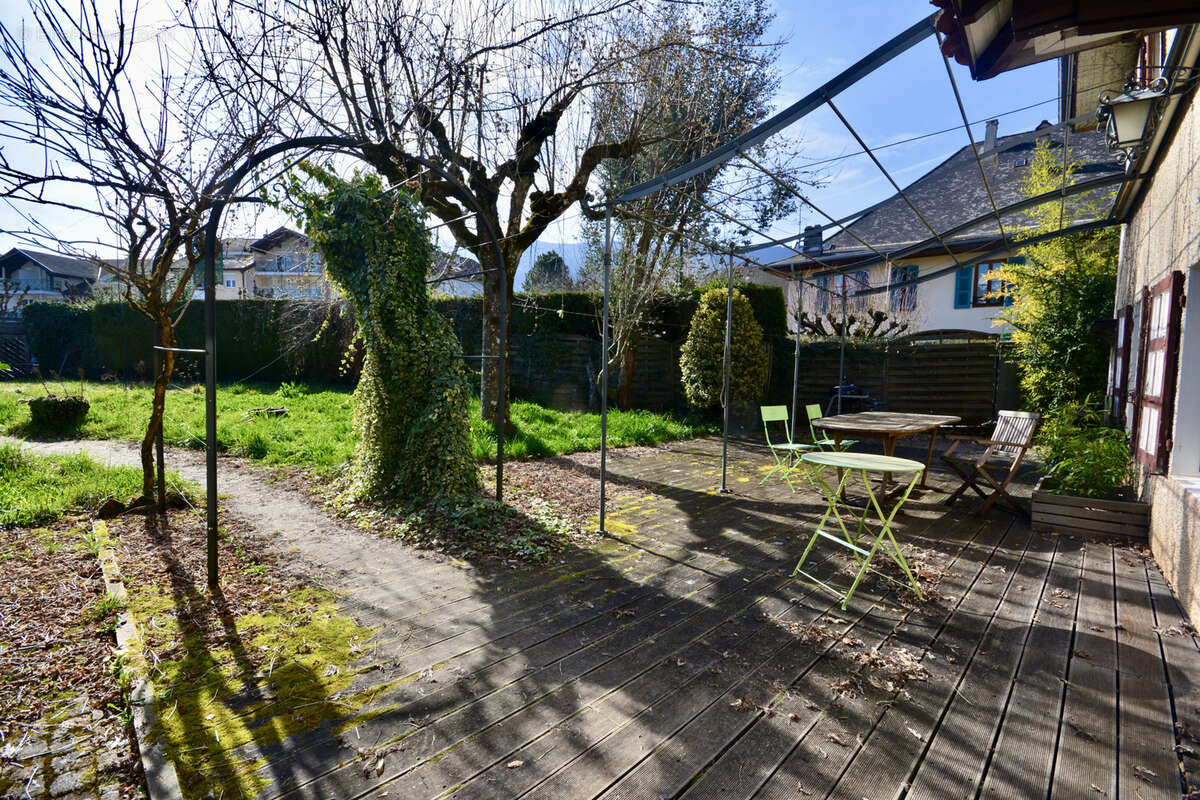 Maison à SAINT-JORIOZ