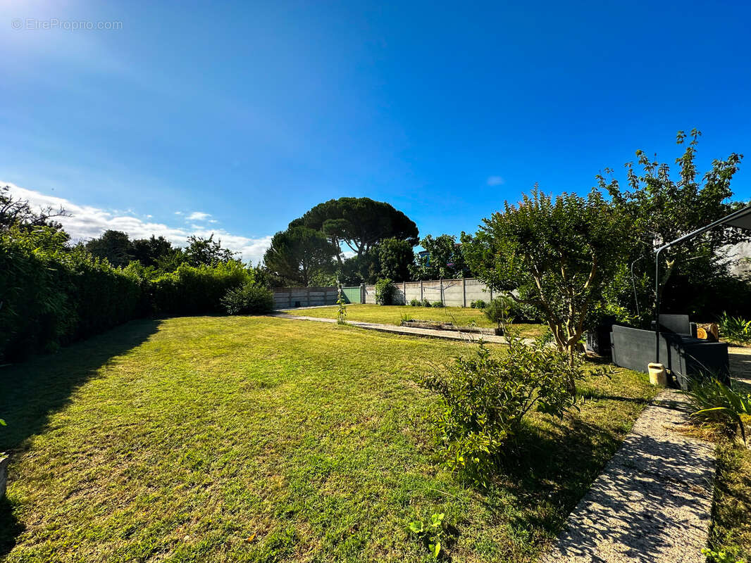 Maison à MESCHERS-SUR-GIRONDE