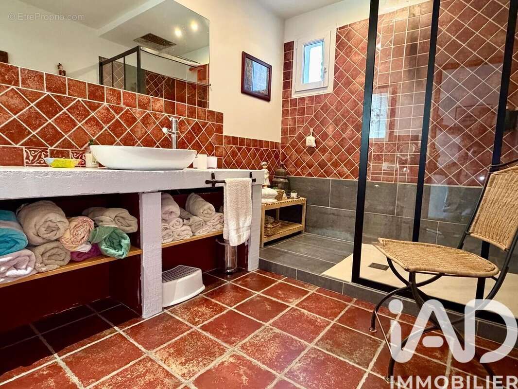Maison 164 m² à Charols  - photo 8